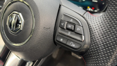 MG HS 1.5 T-GDI PHEV Trophy 5dr Auto Hatchback